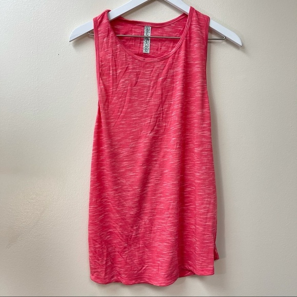 5/$20 Velvet‎ ROSE athletic top cutout back NEW - Picture 2 of 6